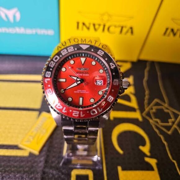 Invicta Grand Diver Automatic Watch – Red Dial / Stainless Steel 300M WR - Picture 2 of 8
